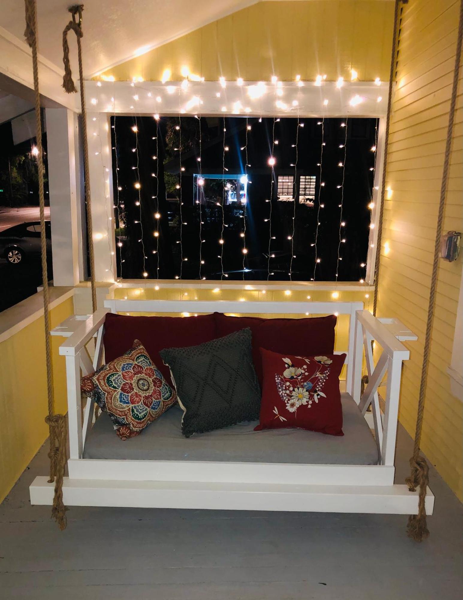 Tampa Heights Bungalow - Bed & Breakfast Exterior photo